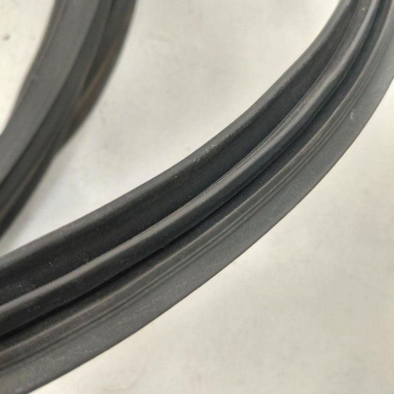Hyundai Veloster Trunk Lid Hatch Door Rear Back Rubber Seal  2017 2016