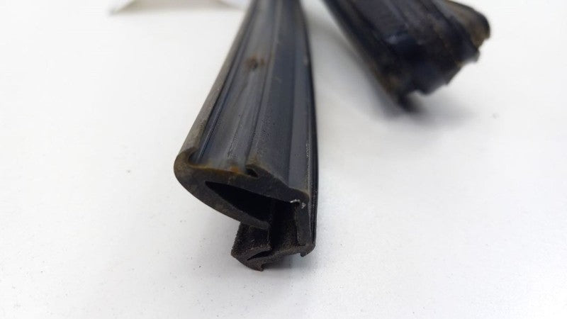 Hyundai Elantra Door Glass Window Seal Rubber Left Rear Back 2009 2010 2011 2012