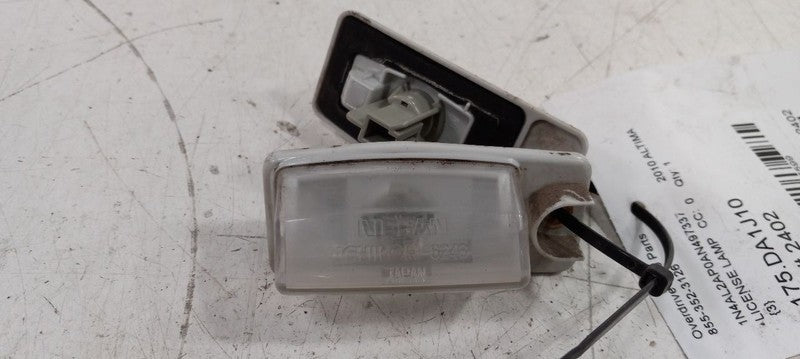 Nissan Altima License Plate Light Lamp 2010 2009 2008 2007