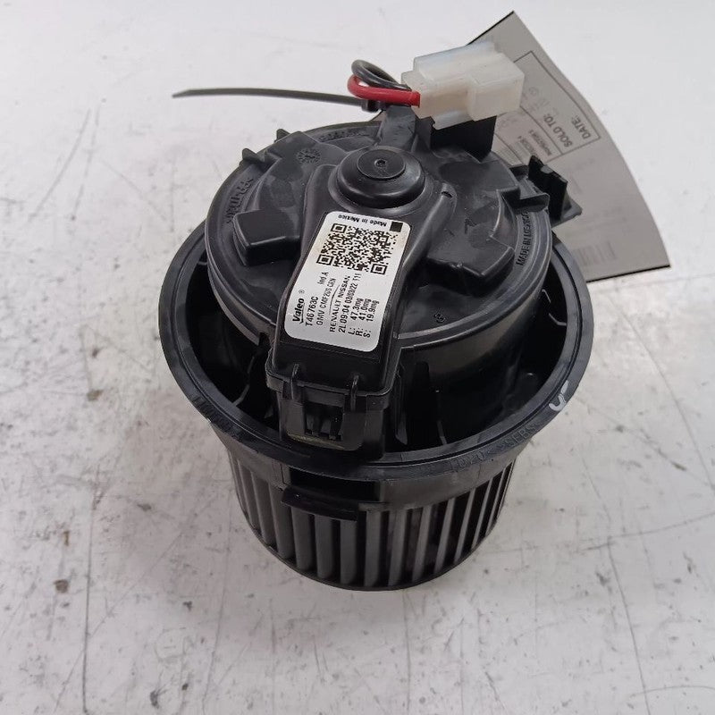 Blower Motor Fits 18-23 Nissan Kicks