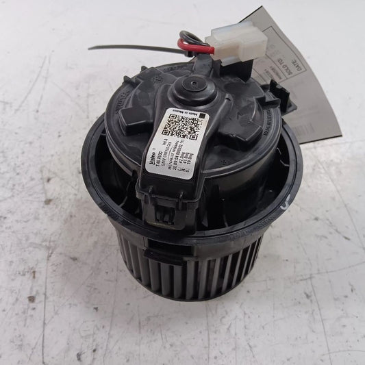 Blower Motor Fits 18-23 Nissan Kicks
