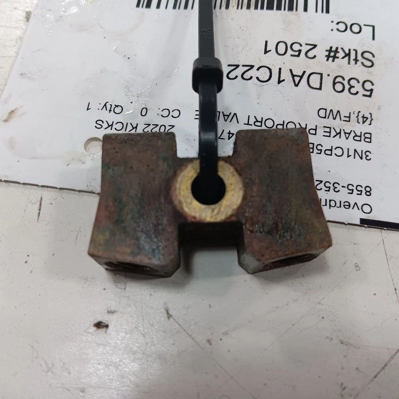 Nissan Kicks Brake Line Proportioning Valve Junction Splitter  2021 20