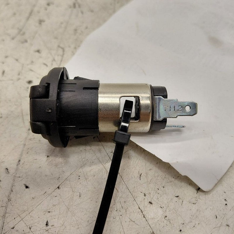 Kia Sorento 12V Power Port Socket  2018 2017 2016