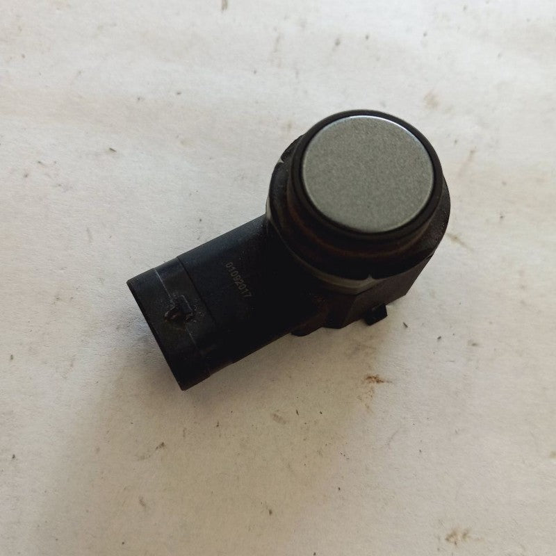 Volvo S60 Back up Parking Sensor {39840856} 2018 2017 2016