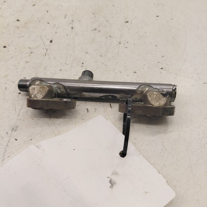 Subaru XV Crosstrek Left Front Fuel Rail Injection Injector Mount Bar 