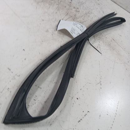 Toyota Corolla Door Glass Window Seal Rubber Left Driver Front  2019 2020 2021