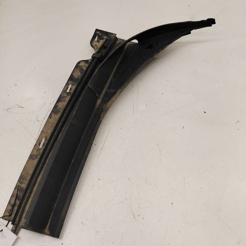 Chevy Volt Windshield Cowl Vent Panel Trim Cover Right Passenger  2019
