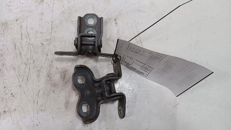 Buick Encore Door Hinge Set Left Front Driver  2013 2014 2015 2016