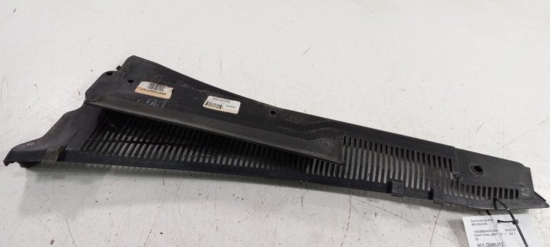 Cadillac CTS Windshield Cowl Vent Panel Trim Cover Right Passenger 201