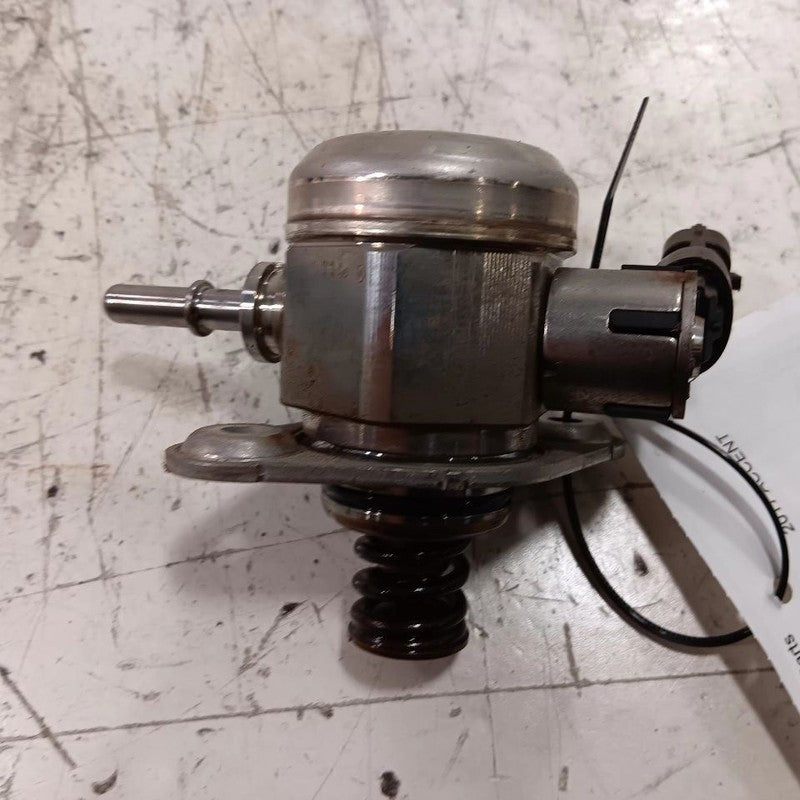 353202B220 Gas Fuel Pump Only Engine Mounted 1.6L Fits 16-18 TUCSON