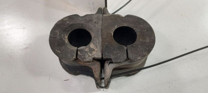 Cadillac SRX Sway Bar Bushing Mounting Bracket 2011 2012 2013 2014