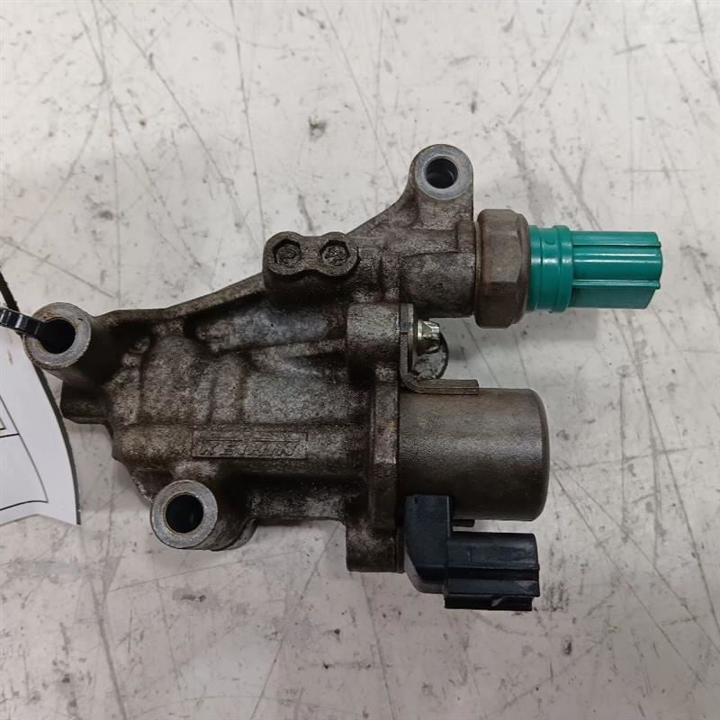 Honda CR-V Variable Timing Gear Oil Control Valve Solenoid Cylinder He