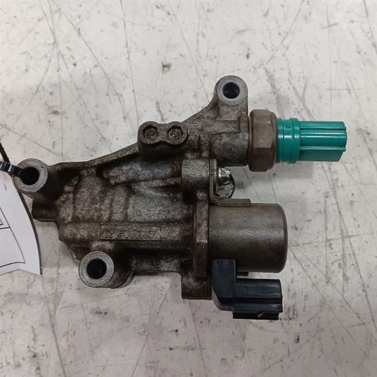 Honda CR-V Variable Timing Gear Oil Control Valve Solenoid Cylinder He