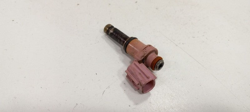 Fuel Injection Parts Fuel Injector Upper Fits 06-17 LEXUS IS350  OEM