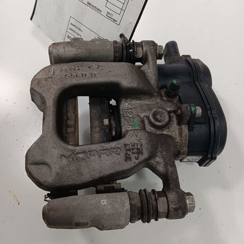 Passenger Right Rear Brake Caliper Fits 17-20 Jeep Compass OEM
