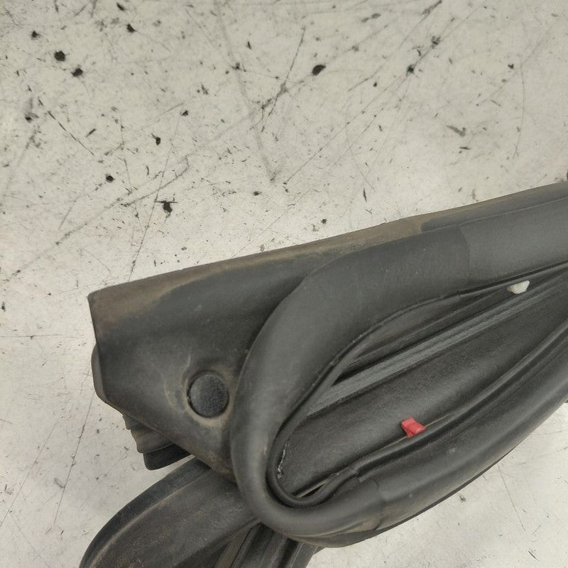 Nissan Versa Note On Door Seal Rubber Right Passenger Rear Back  2019 