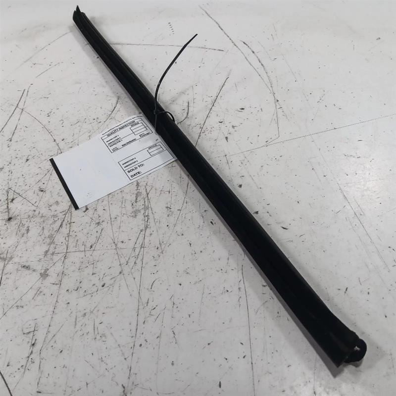 Kia Soul Right Front Weather Strip Interior  2017 2018 2019 OEM