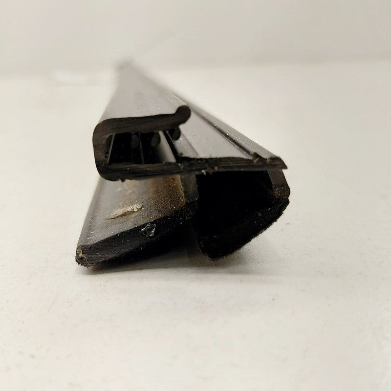 Chevy Trailblazer Right Front Weather Strip Interior  2023 2022 2021