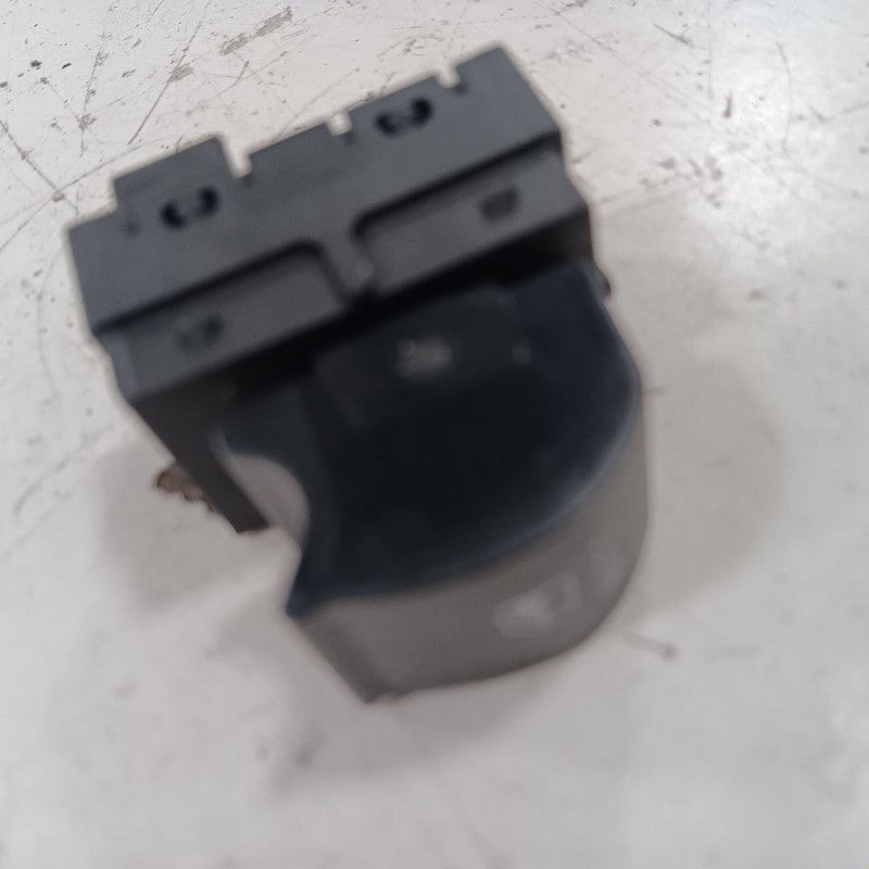 Fiat 500 Window Switch Power Left Driver Rear  2014 2015 2016 OEM