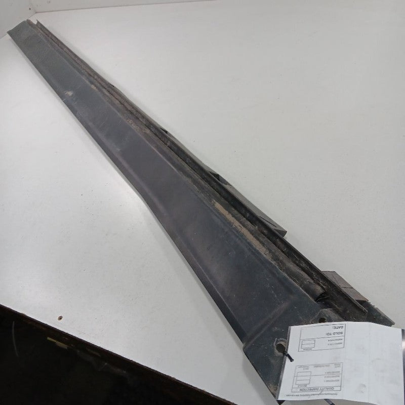 Ford Explorer Rocker Panel Trim Cover Molding Skirt Right Passenger Side 2017