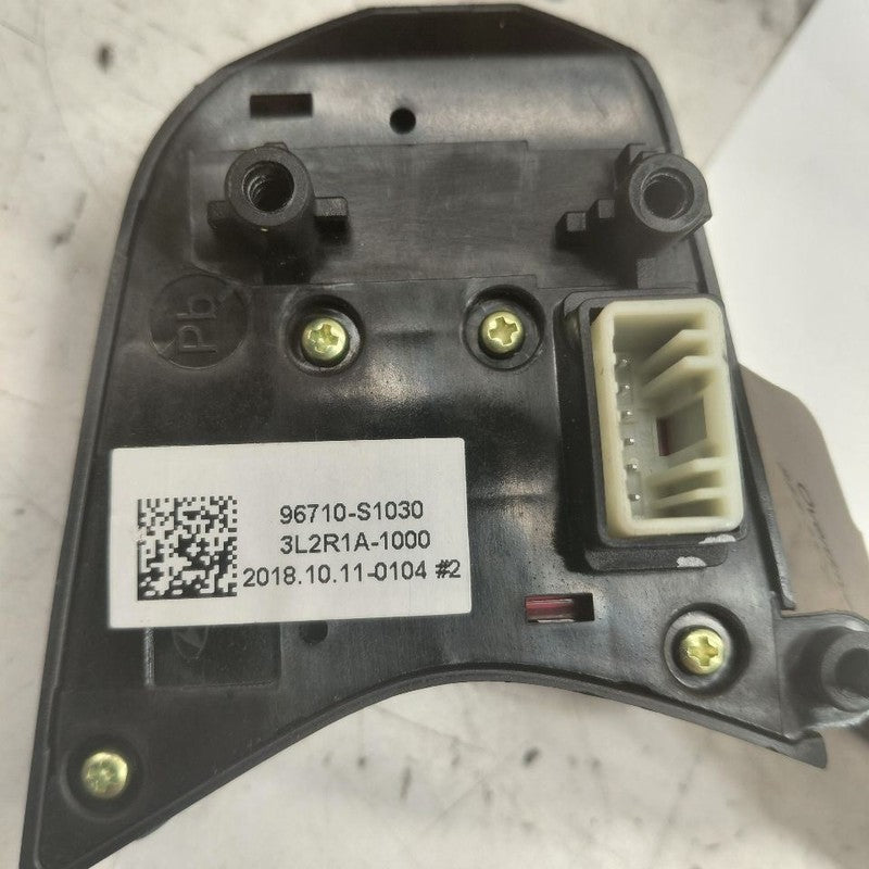 Hyundai Santa Fe Steering Wheel Control Switch  2019 2020