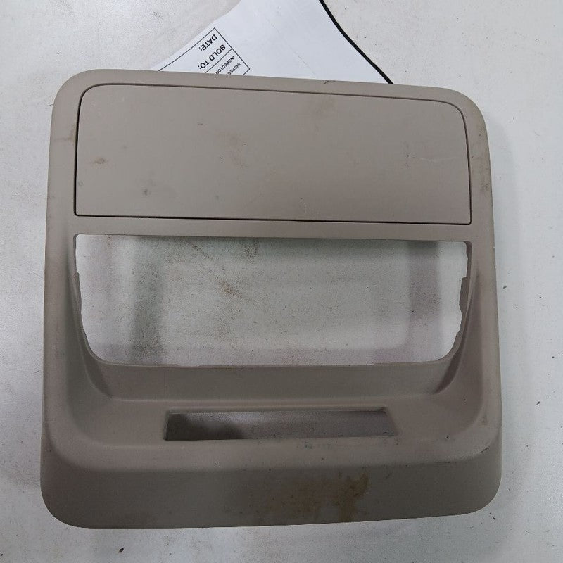 Mitsubishi Outlander Roof Dome Light Bezel {8401A358ZZ} 2020 2021 2022