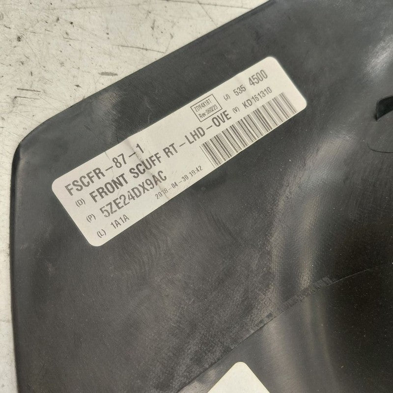 Jeep Cherokee Sill Trim Plate Door Jam Threshold Right Passenger Front