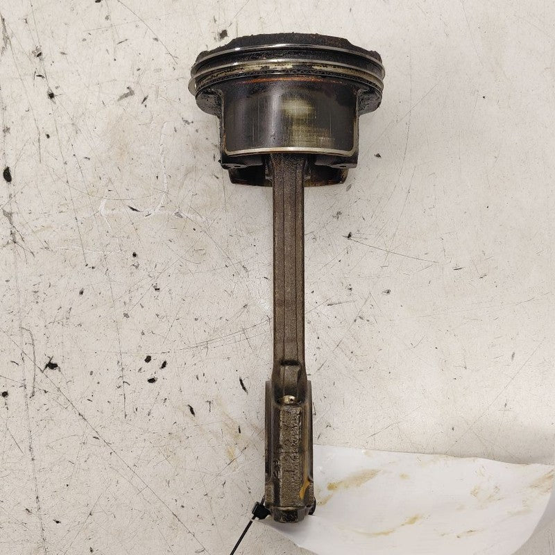 Nissan Versa Note Single Piston With Connecting Rod   1.6 2019 2018 20