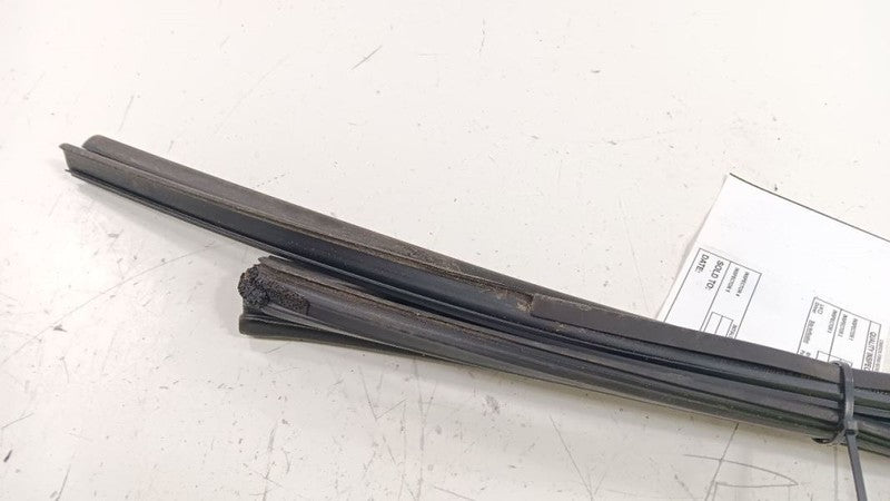 Toyota Prius Passenger Right Rear Window Seal  2012 2013 2014  2012 20