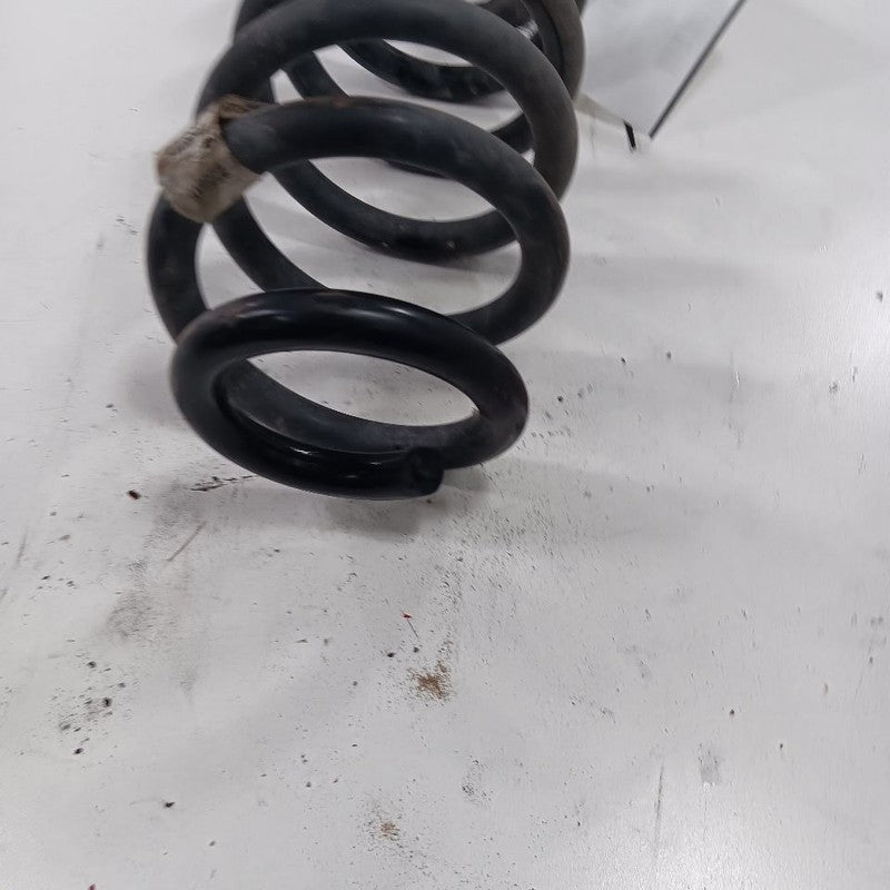 Coil Spring Rear Fits 14-18 Jeep Cherokee OEM