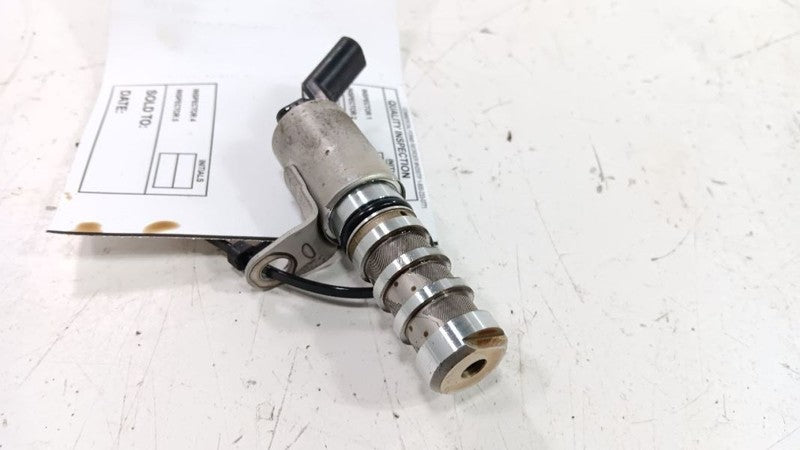Buick Encore Variable Timing Gear Oil Control Valve Solenoid Cylinder Head 2016 