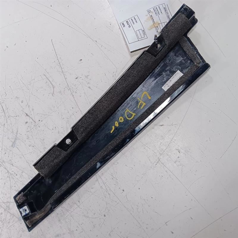 Chevy Malibu Driver Left Front Door Trim 2019 2020 2021 2022 2023 2024