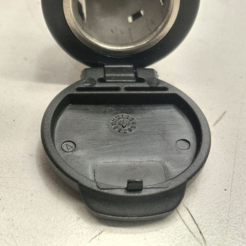 Fiat 500 X Model   12V Power Port Socket  2016 2017
