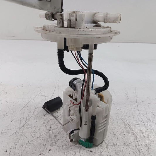 Gas Fuel Pump Assembly Fuel Tank Mounted Fits 18-23 Nissan Kicks