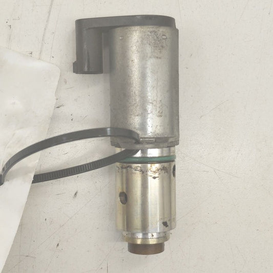 Volvo S60 Variable Timing Gear Oil Control Valve Solenoid Cylinder Hea