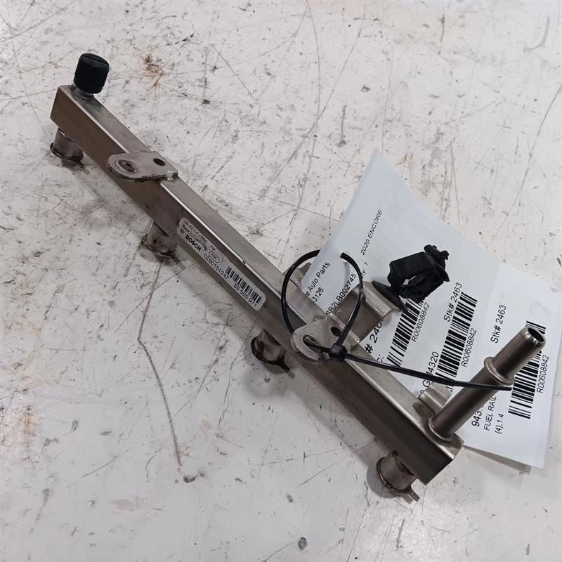 Buick Encore Fuel Rail Injection Injector Mount Bar  2017 2018 2019 20