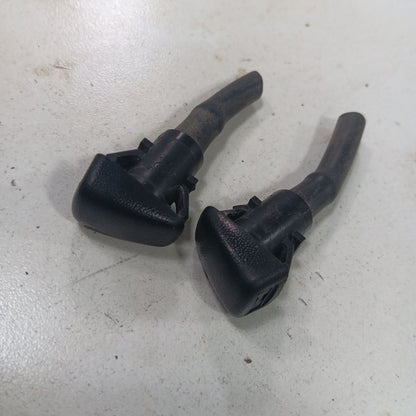 Kia Sorento Windshield Wiper Washer Fluid Hood Sprayer Nozzles  2018 2