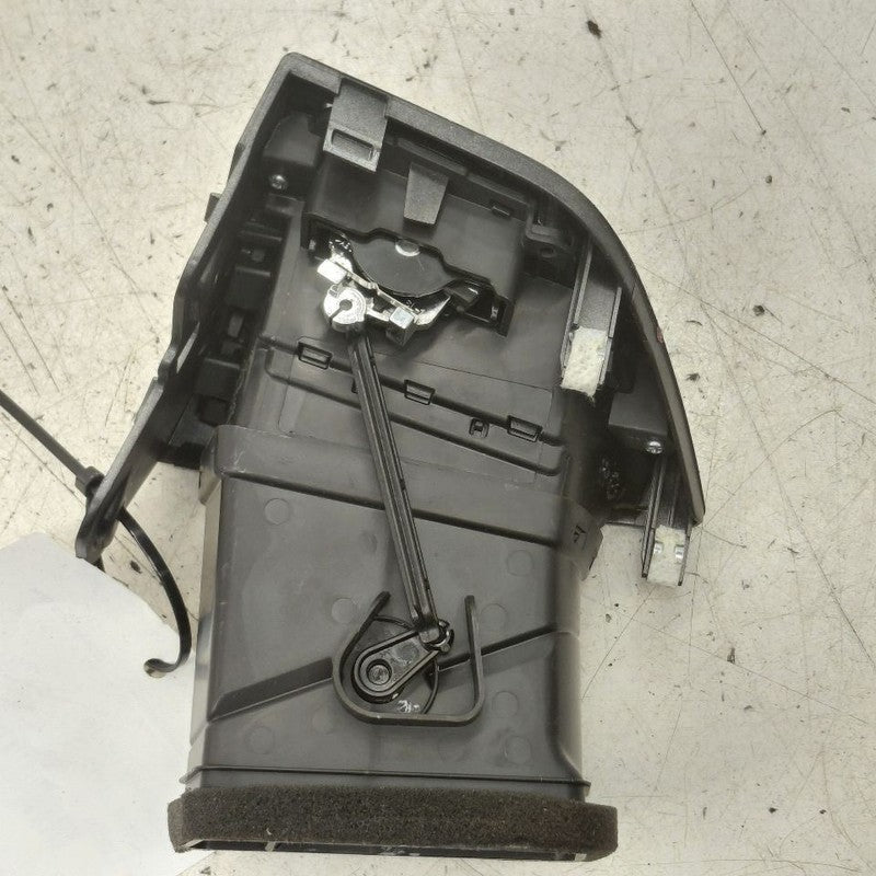 Hyundai Veloster Dash Air Vent Left Driver  2017 2016 2015 2014