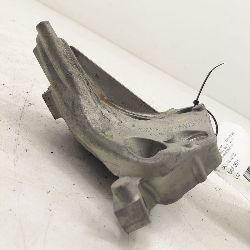 Alfa Romeo Stelvio Driver Left Side Engine Bracket  2.0 2018 2019 2020