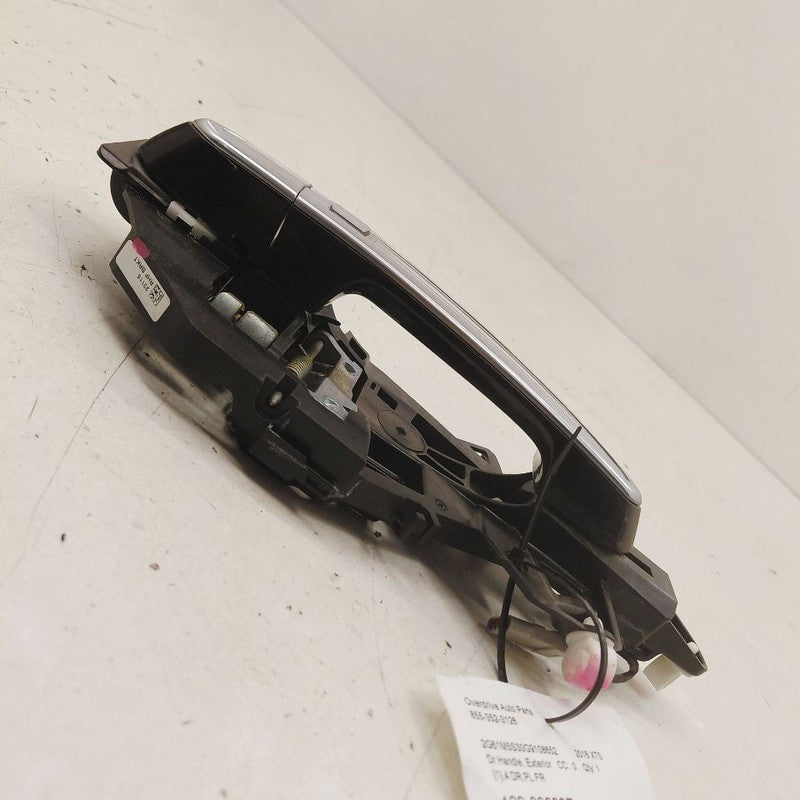 Passenger Door Handle Exterior Front With Illuminated Fits 13-19 XTS
