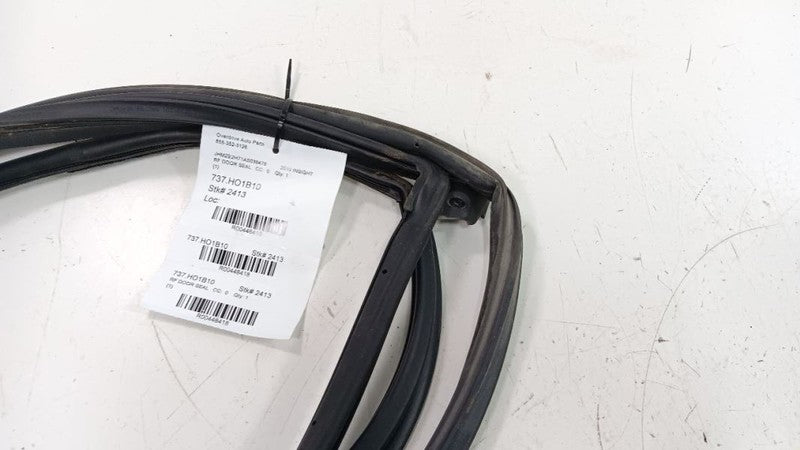 2010 Honda Insight On Door Seal Rubber Right Passenger Front