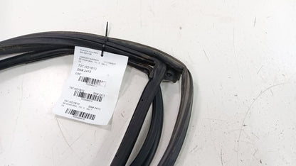 2010 Honda Insight On Door Seal Rubber Right Passenger Front