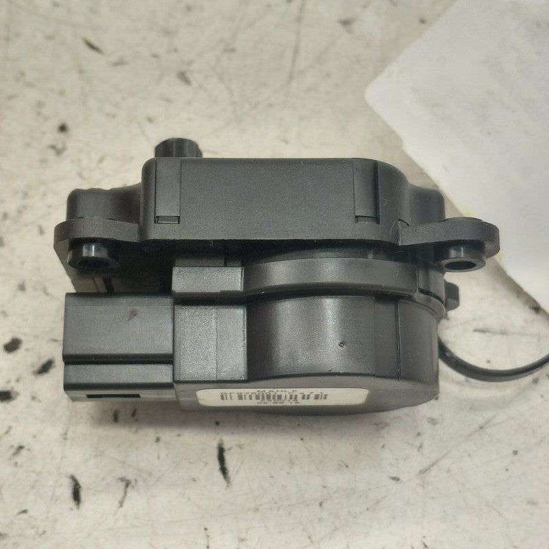Cadillac CT6 Flap Door Motor Heater AC Door Actuator  2018 2017 2016