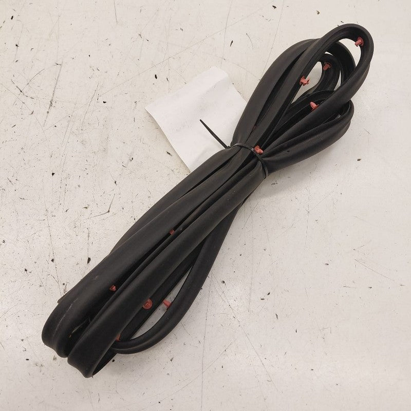 Chevy Volt On Door Seal Rubber Left Driver Front  2016 2017 2018 2019