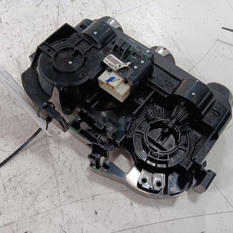 Temperature Control Heat Heater AC Switch Fits 18-23 Nissan Kicks