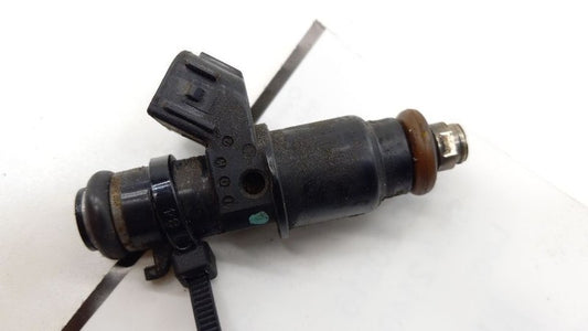 6886642 Fuel Injection Injector 2.0L DOHC Si Fits 02-05 Honda Civic