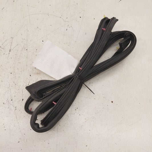 Toyota Prius On Door Seal Rubber Right Passenger Front  2022 2021 2020