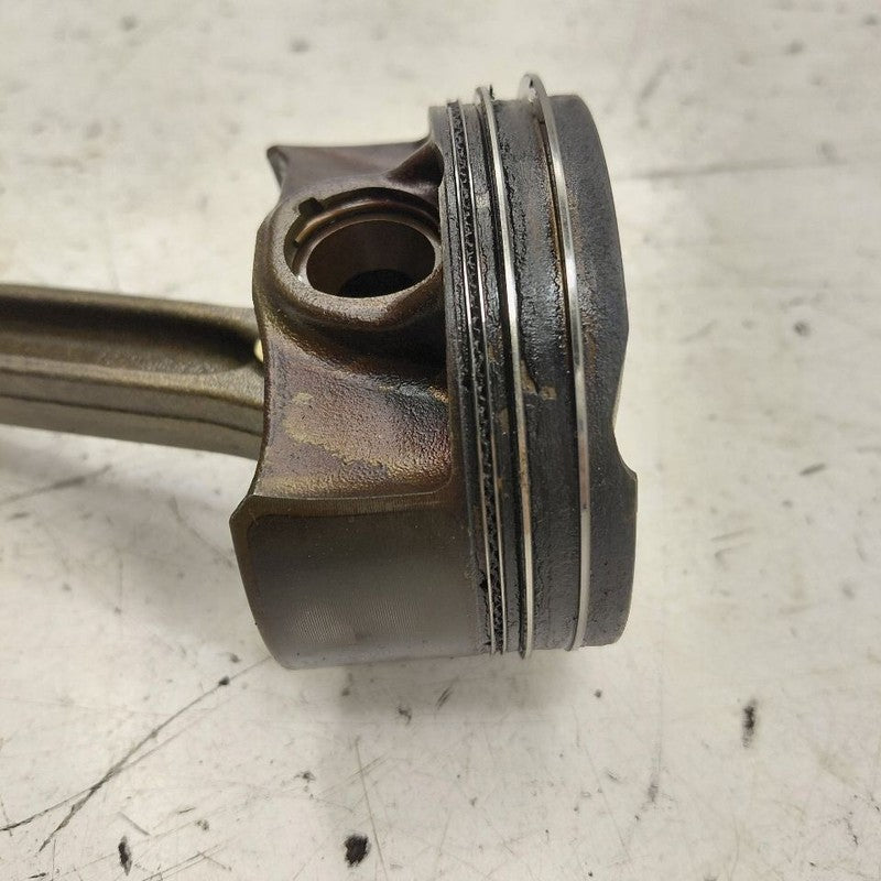 Volvo S60 Single Piston With Connecting Rod   2.0 2018 2017 2016