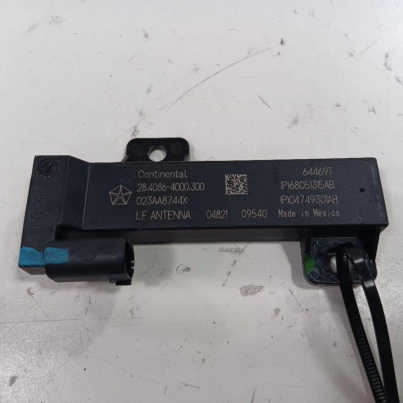 Jeep Compass Keyless Door Antenna 64469T 2018 2019 2020 2021 2022 OEM