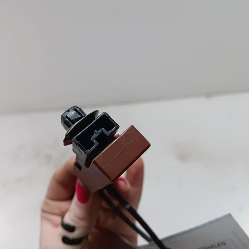 Subaru Legacy Outback Antenna { PA66-GF33 } 2015 2016 2017